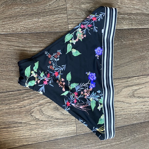 Athleta swim bikini bottom - Picture 2 of 5